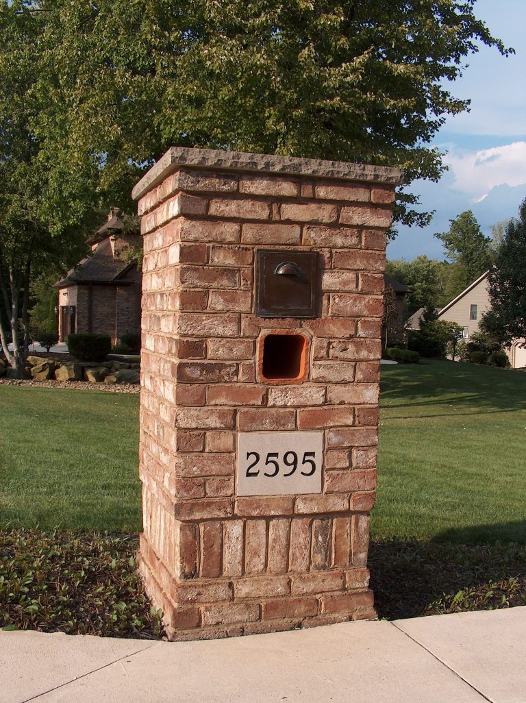 brick mailbox in Fayetteville Ar